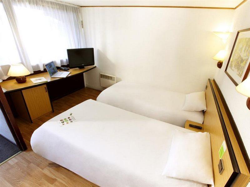 Greet Hotel Châtellerault Eksteriør bilde