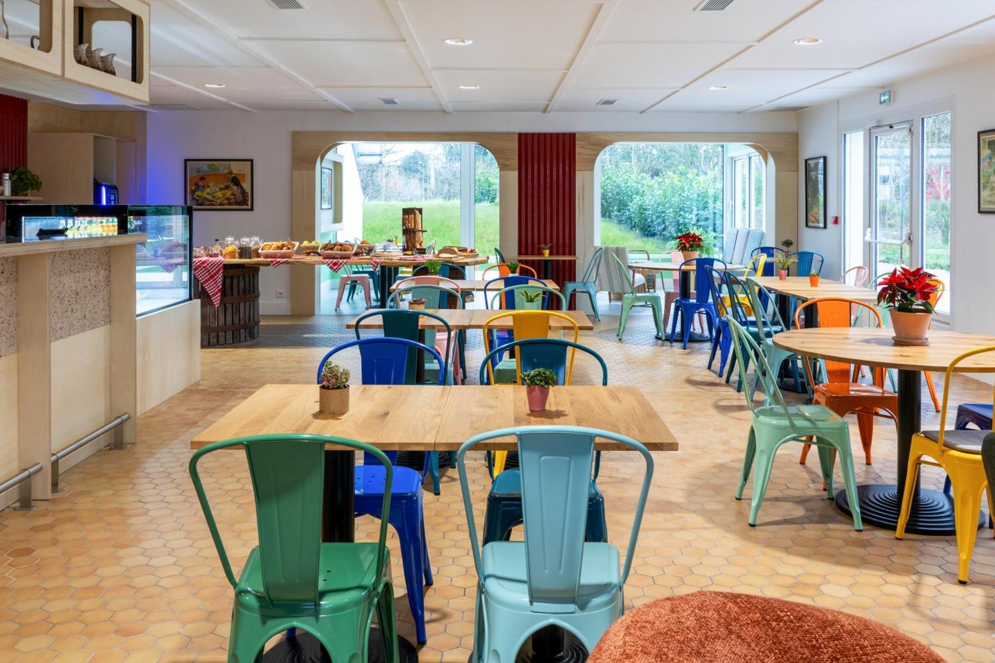 Greet Hotel Châtellerault Eksteriør bilde