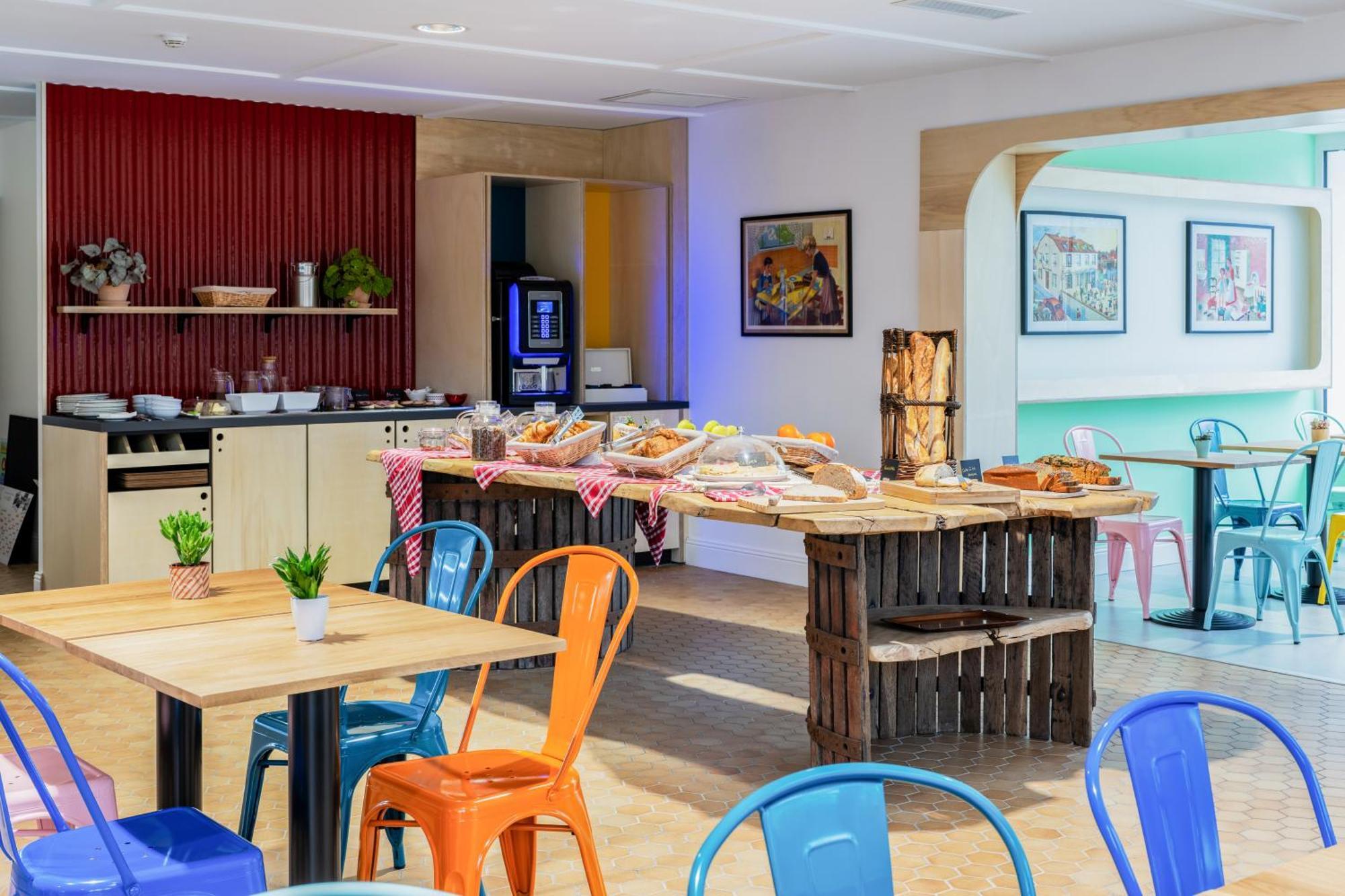 Greet Hotel Châtellerault Eksteriør bilde
